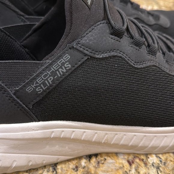 Two pair men’s sketchers shoes - Picture 7 of 9